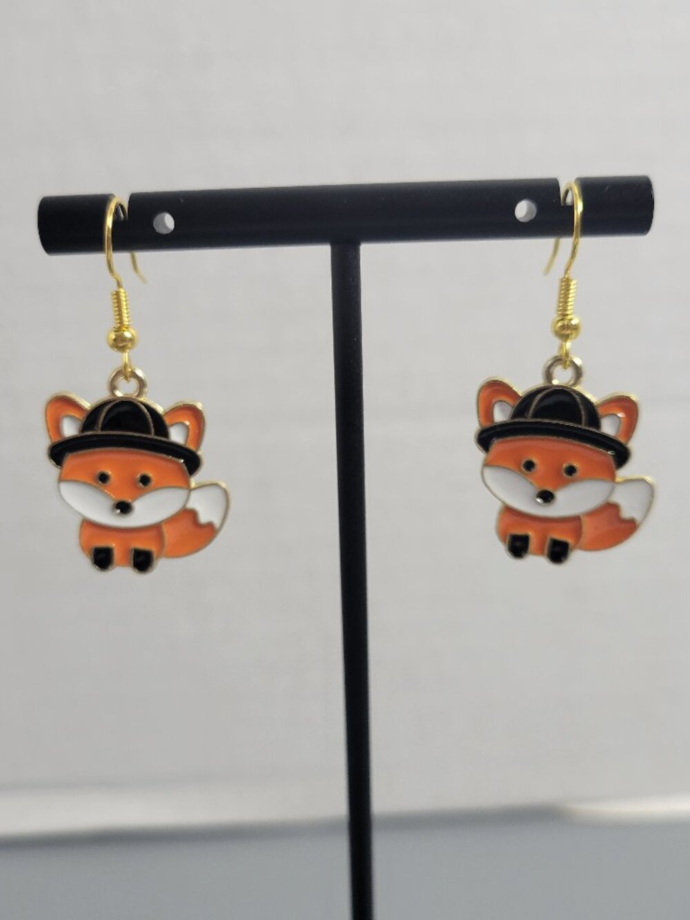Cute Fox Dangle Earrings Gold Tone Fall Autumn Hat Woodland Animal Gift E124E